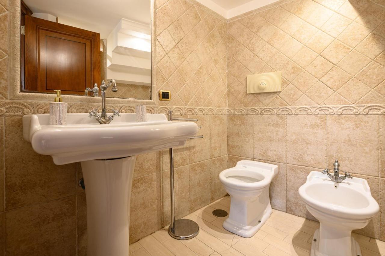 Toto E Peppino Family House Apartment เนเปิลส์ ภายนอก รูปภาพ