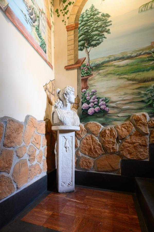 Toto E Peppino Family House Apartment เนเปิลส์ ภายนอก รูปภาพ