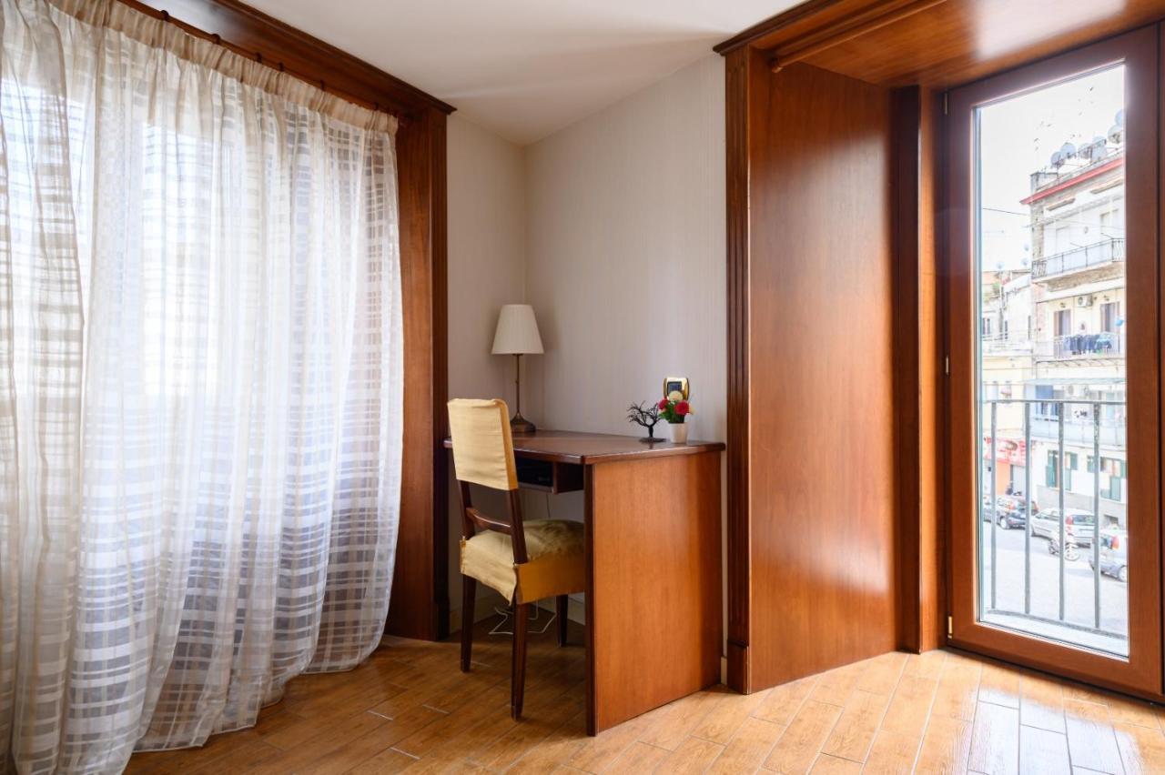 Toto E Peppino Family House Apartment เนเปิลส์ ภายนอก รูปภาพ