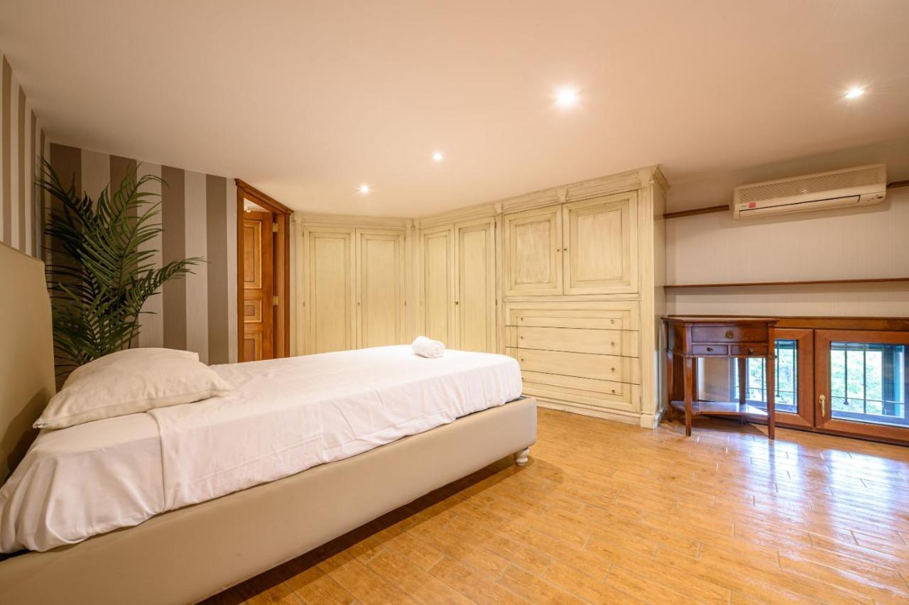 Toto E Peppino Family House Apartment เนเปิลส์ ภายนอก รูปภาพ