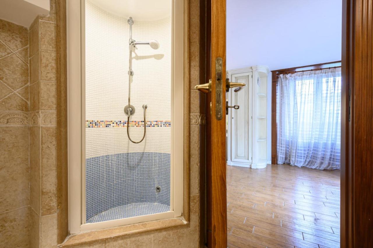 Toto E Peppino Family House Apartment เนเปิลส์ ภายนอก รูปภาพ